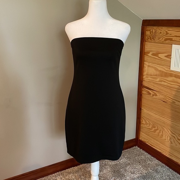 Unbranded Classic Basic Black Bodycon Stretchy Strapless Mini Dress - Picture 1 of 11